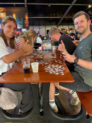 Kermiskantine: Darten, Puzzelen en Borrelen