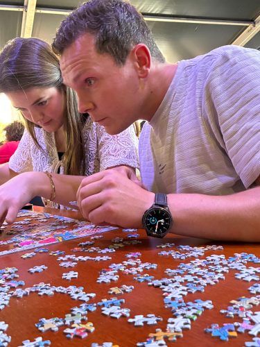 Kermiskantine: Darten, Puzzelen en Borrelen